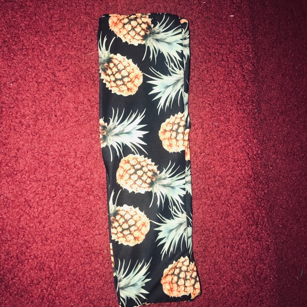 Pineapple Ban-do top